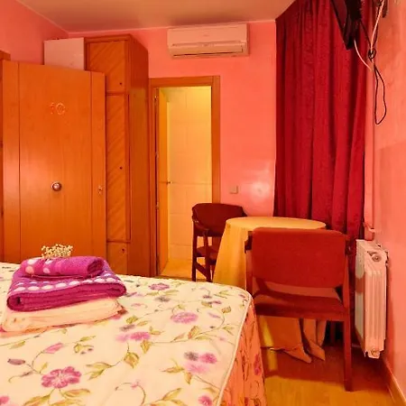 Hostal Far Plaza Mayor