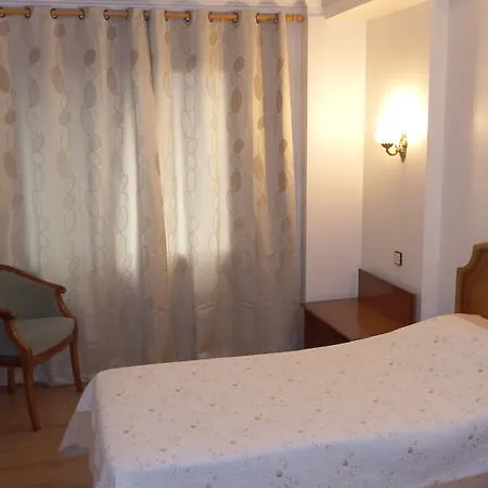 Hotel Senorial 3*