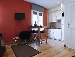 Apartment Tirso De Molina Madrid