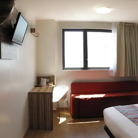 Travelodge Metropolitano Hotel