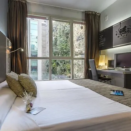 Petit Palace Plaza Espana 4*