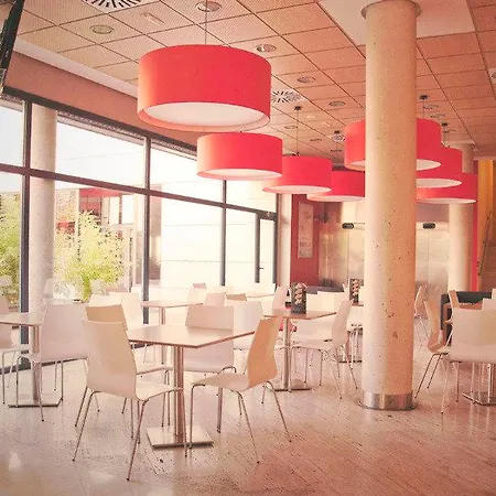 Travelodge Torrelaguna 3* Madryt
