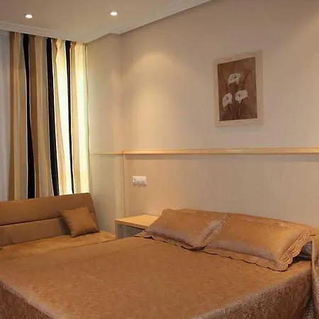 Hotel Feria De Madrid