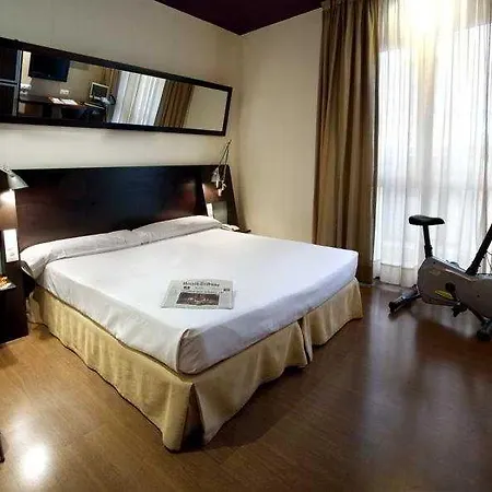 Avenida Gran Via Hotell 3*