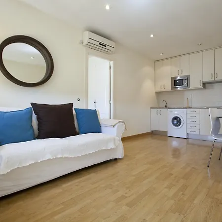 Apr Alcala Apartment