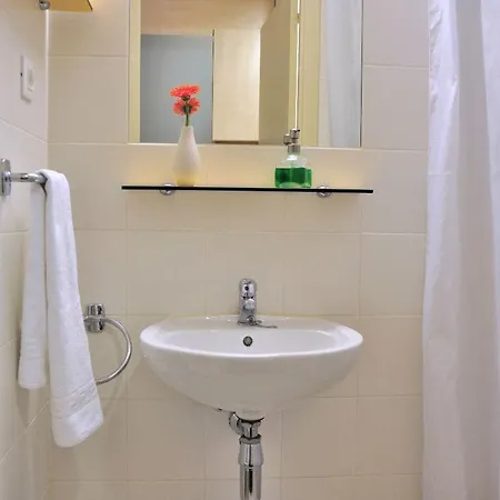 Residencia Universitaria Resa Erasmo Appartement Madrid