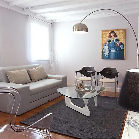 Smartrental Chueca アパート