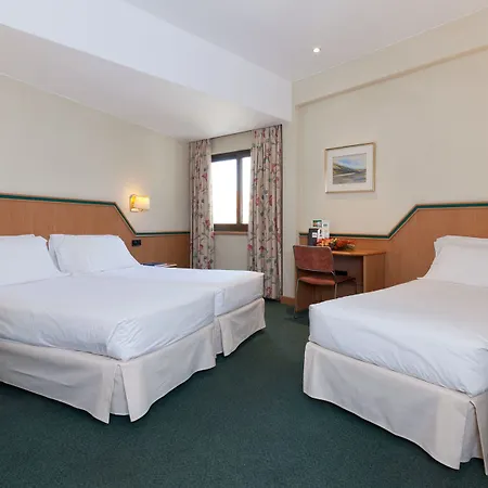 Praga Hotel 4*