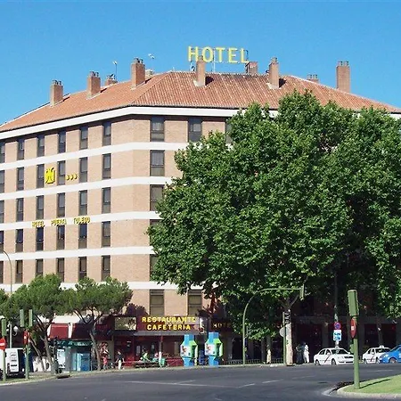 Puerta De Toledo Hotel 3*