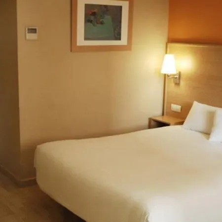 Travelodge Torrelaguna 3* Madryt