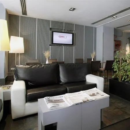 Petit Palace Plaza Espana 4*