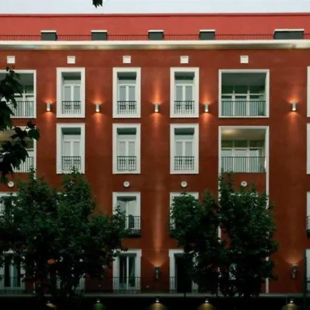 Icon Embassy 4*