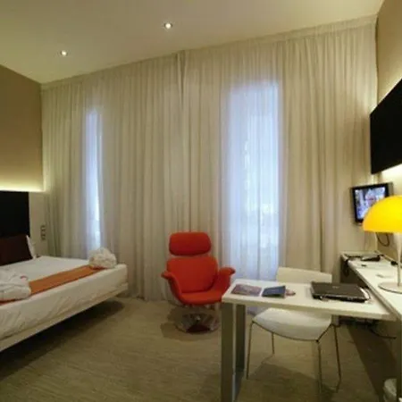 Icon Embassy Hotel Madryt