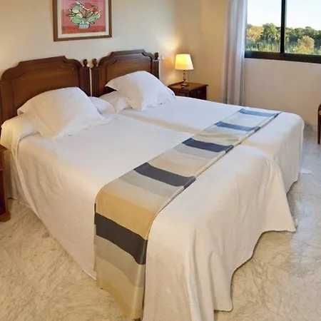 Convencion-barajas Hotel 4*