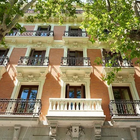 Petit Palace Lealtad Plaza 4*