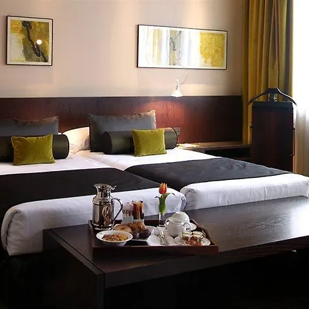 Vincci Centrum Hotel 4*