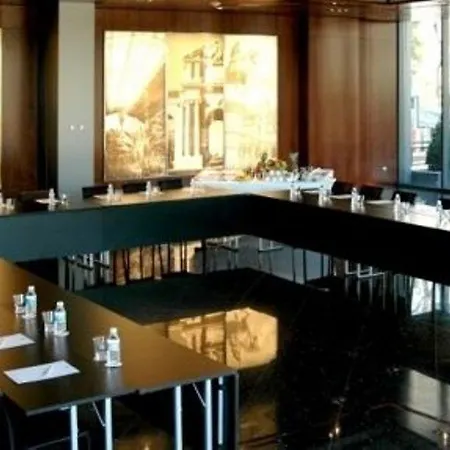 Maydrit Airport Hotel 4*