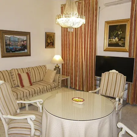 Apartment Atocha Palace Madrid