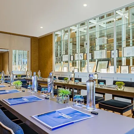 Hotel H10 Puerta De Alcala 4*