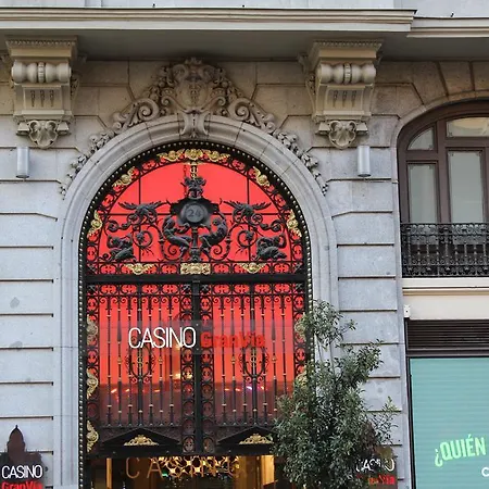 Casa De Hu\u00e9spedes Lourdes Madrid