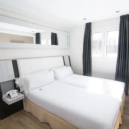 Hotel Petit Palace Arenal