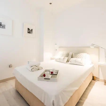 Canal De Isabel Ii Apartment Madrid