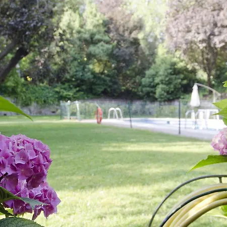 Apartment Friendly Mirasierra Madrid