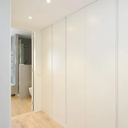 Apartment Friendly Mirasierra Madrid