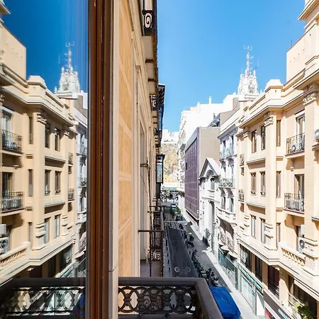 Caballero De Gracia Apartment