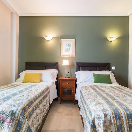 Caballero De Gracia Apartment