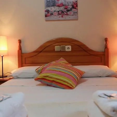 Ch Antonio Guest house Madrid