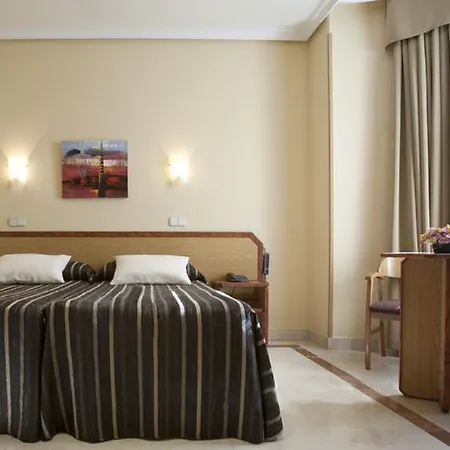 Mediodia Hotell