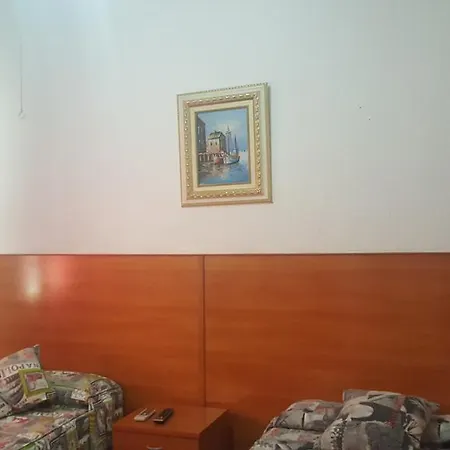 Helena Pensión Madrid