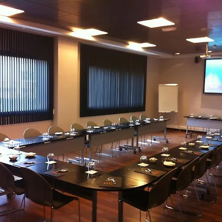 Hotell Tach Airport