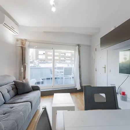 Cardenal Cisneros Apartment *