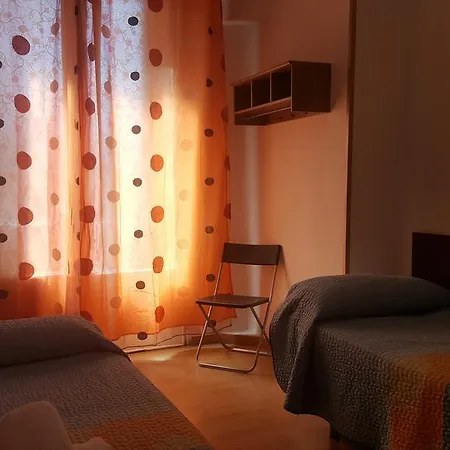 Helena 2 Guest house Madrid