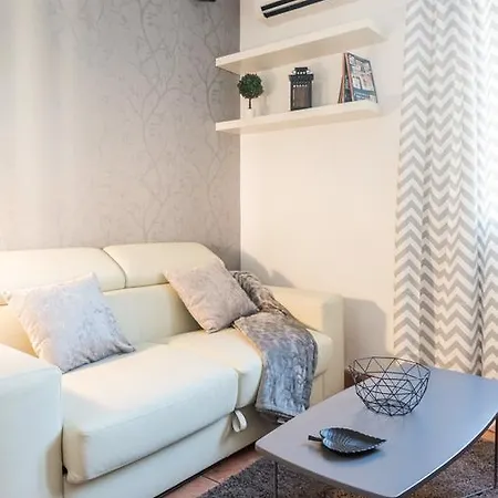 City Center La Latina Apartment