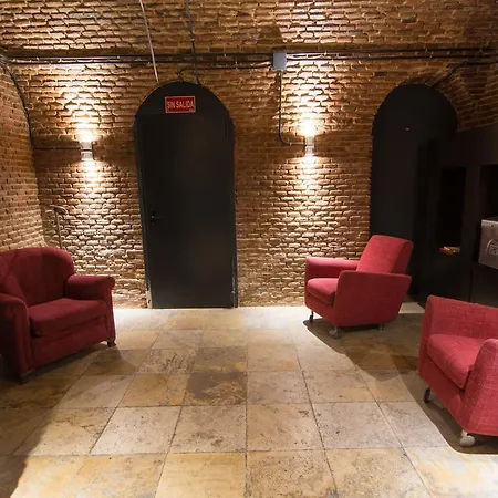 Petit Palace Arenal Отель