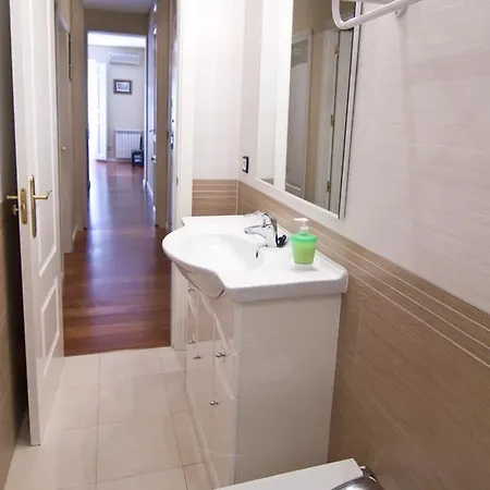Mc Yolo Apartamento Ronda Atocha