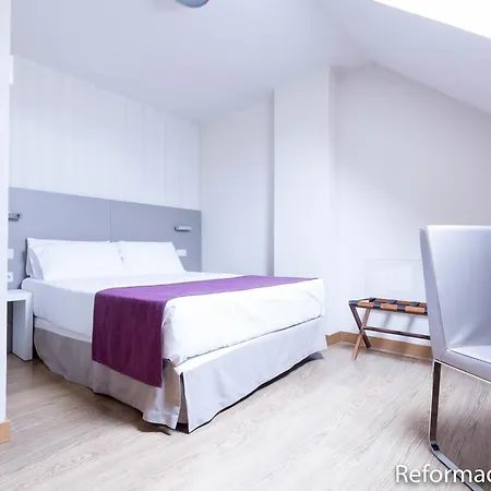 Di' Carlo Hotel 3*
