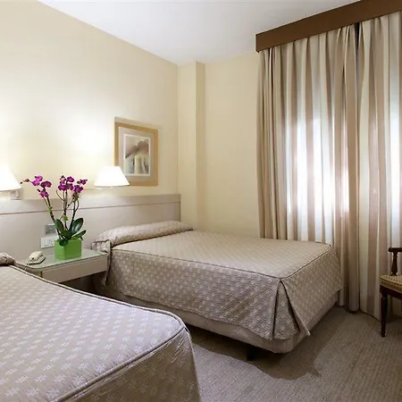 Aparthotel Espahotel Plaza Basilica