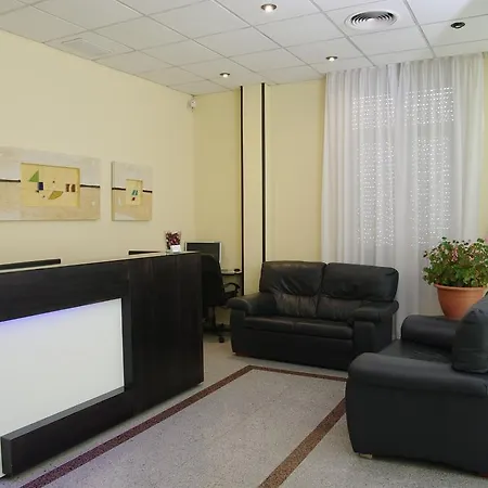 Barajas Plaza Hotel Madrid