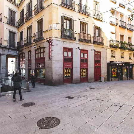 For You Plaza Mayor Pos26 * Madrid