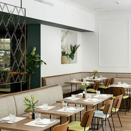 Totem Madrid, A Small Luxury Of The World 4* Madrid