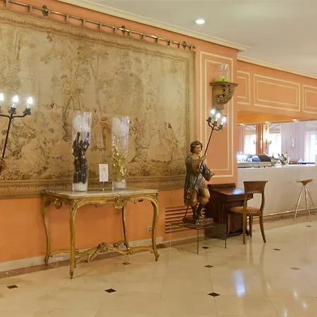 Hotel Arosa 4*