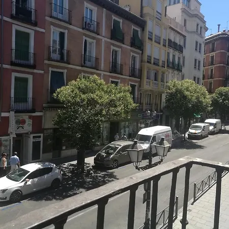 San Bernardo Casa de hóspedes Madri