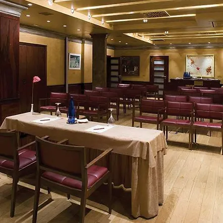 马德里普拉多大道nh精品酒店 酒店