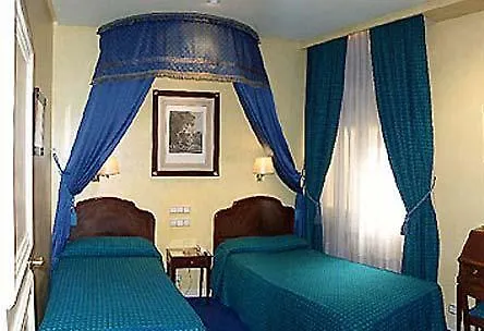Hotel Galiano 3*