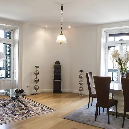 Apartamento Puerta Alcala II *