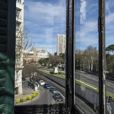Apartamento Puerta Alcala II Apartment